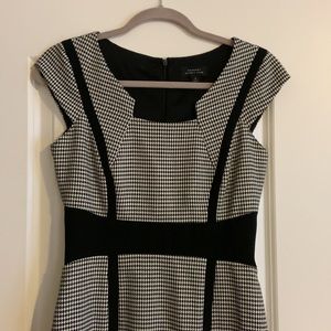 Houndstooth Tahari knee length dress